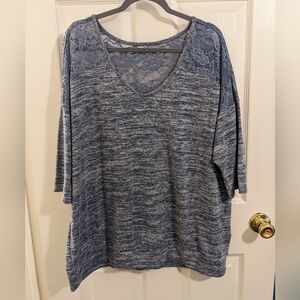 ‼️CLEARANCE Torrid vneck, blue marbled top with lace accents, size 2X